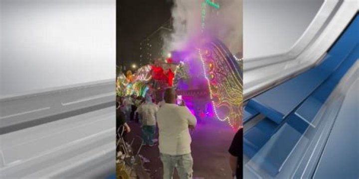 Orpheus parade delayed 33 minutes after float appears to catch fire on St. Charles Avenue