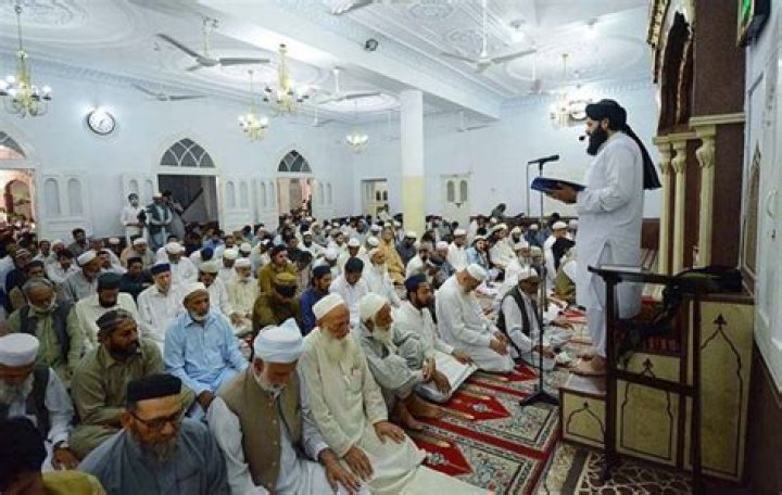 Voices of Islamic Authorities: Friday Khutba in Malaysian Mosques - ePrints