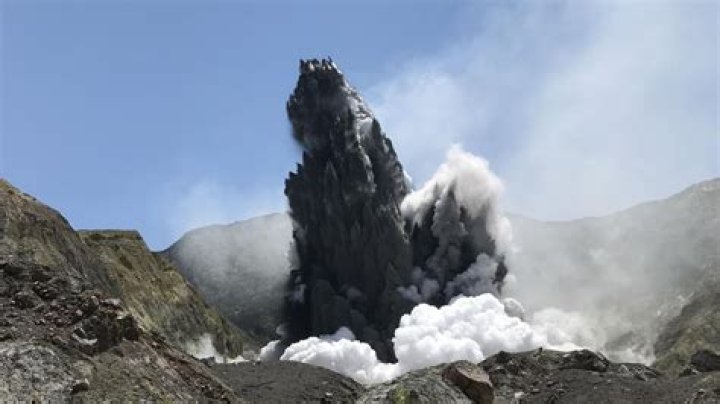 White Island eruption: 'Devoted dad' Chris Cozad named as 16th volcano victim | London Evening Standard